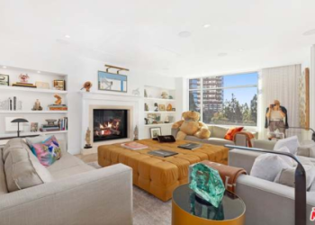 amerigold suites 13636 unit 303