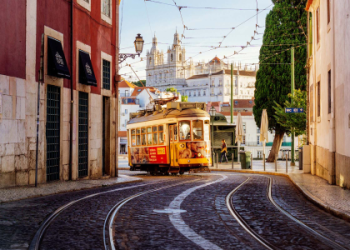 airfare lisbon