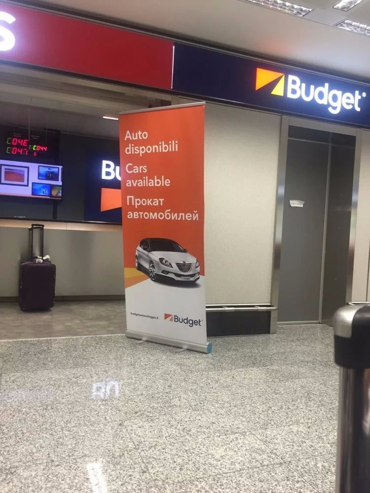 rent car detroit airport