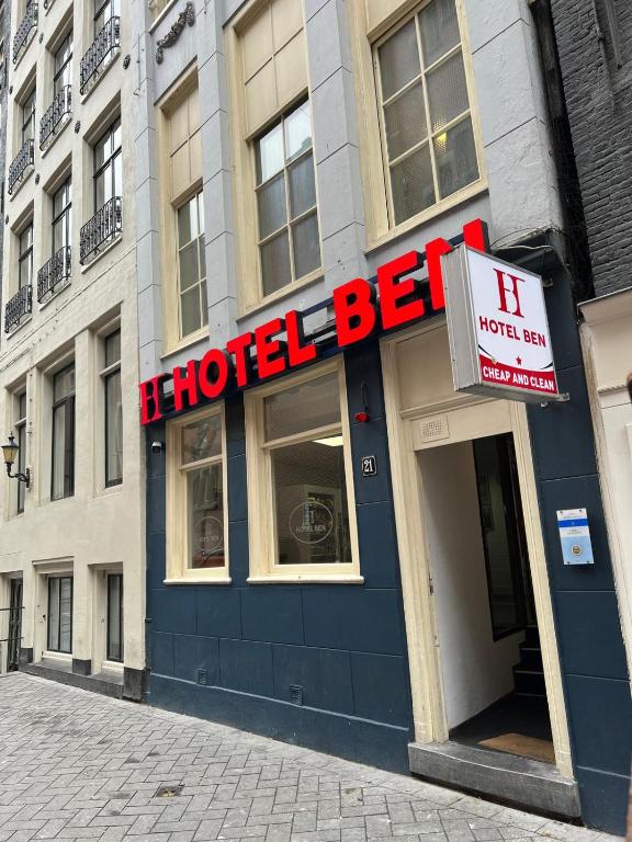 low cost hotel amsterdam