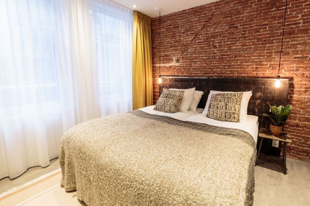 low cost hotel amsterdam