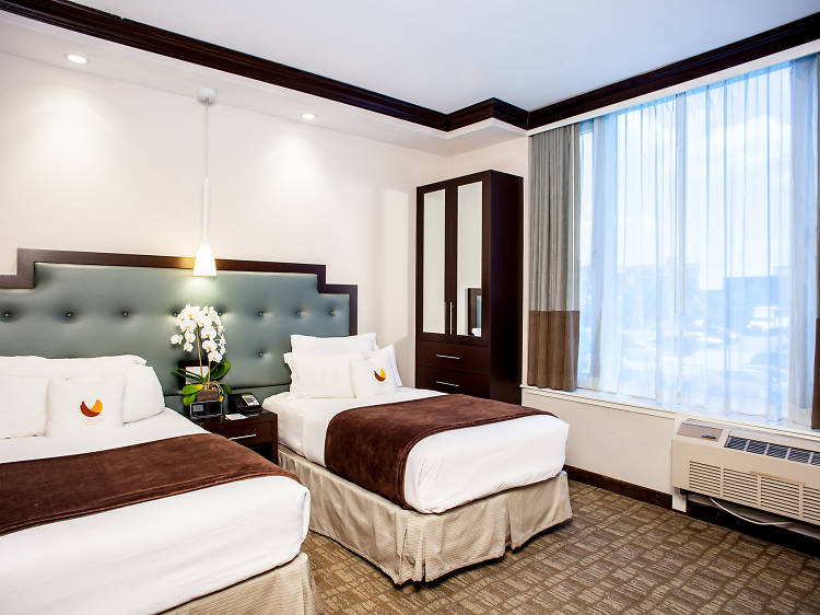 cheap hotels in brooklyn