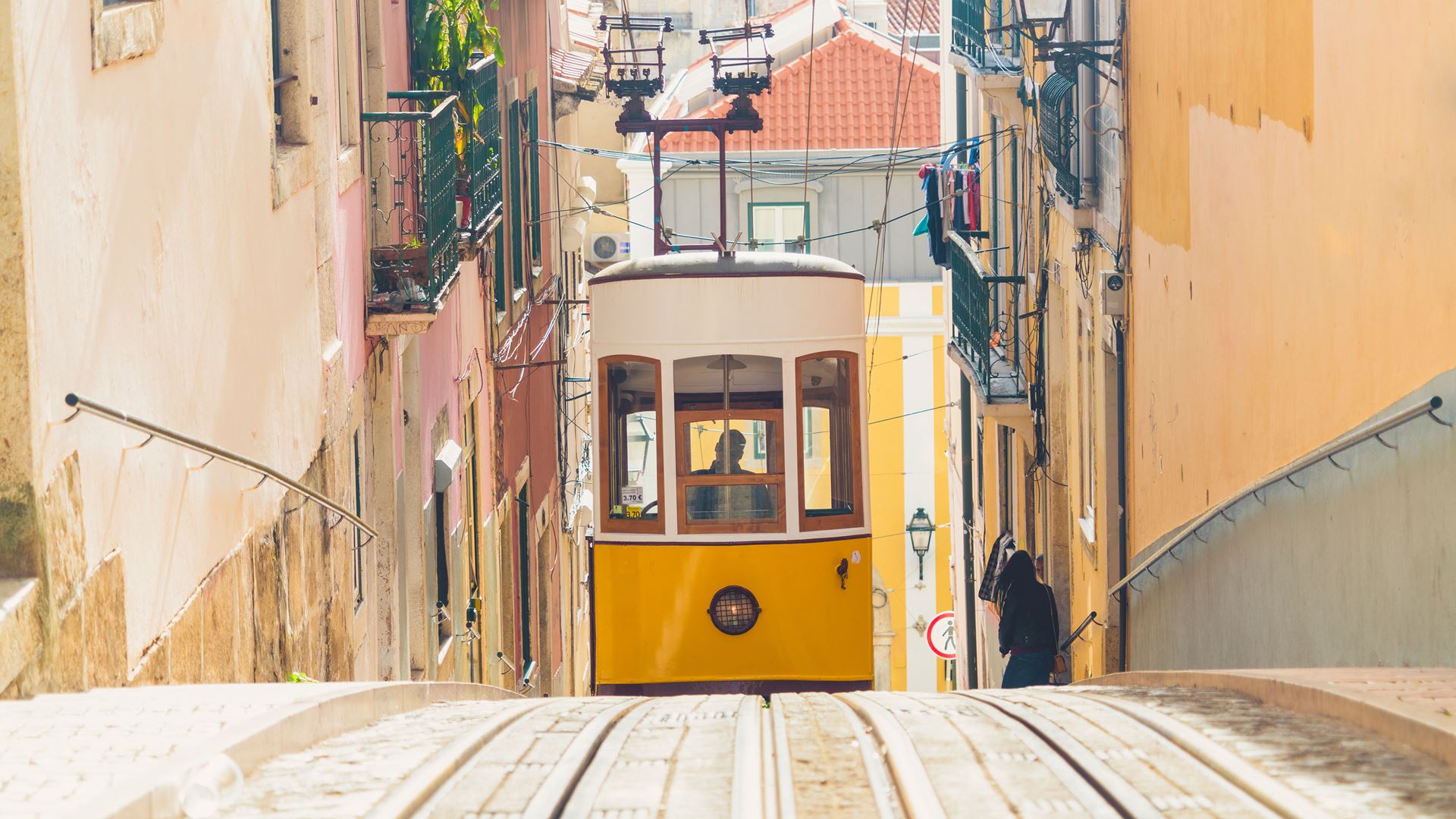 cheap airfare to portugal