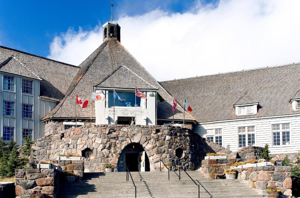 timberline lodge reservations